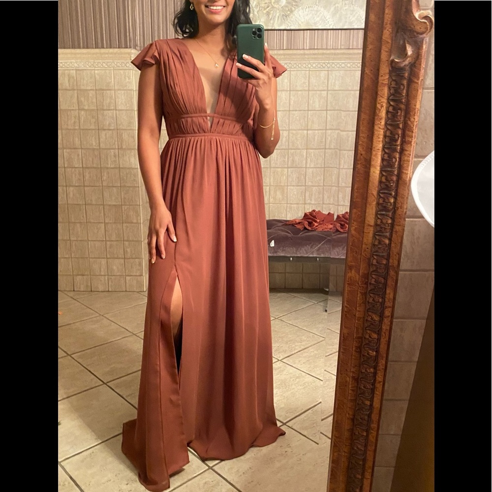 Cora chiffon dress size 6 runs small